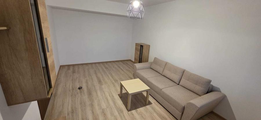 Apartament cu 2 camere decomandat în Păcii