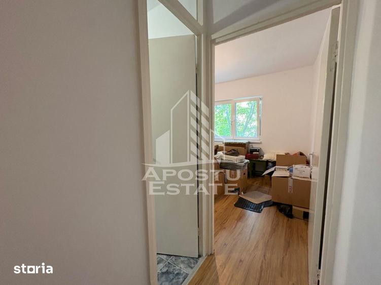 Apartament cu 2 camere semidecomandat în Girocului