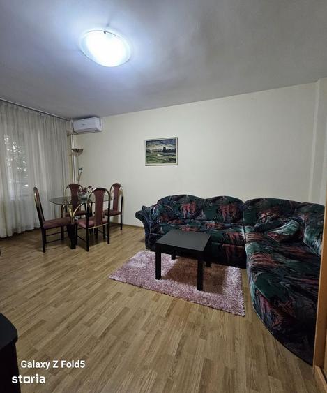 Apartament cu 2 camere decomandat în Cantemir