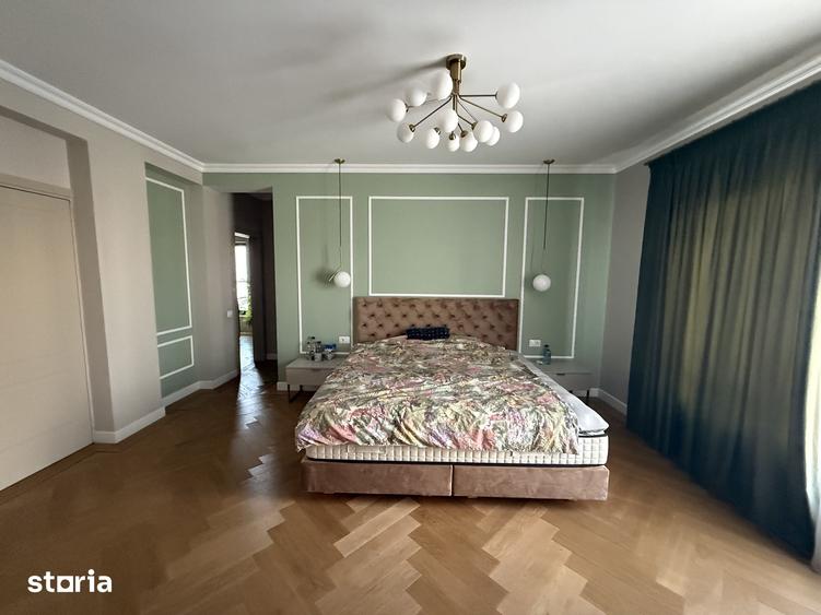 Casă cu 6 camere cu Teren 800 Mp în Chiajna