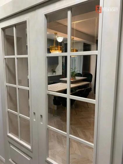 Casă cu 5 camere cu Teren 310 Mp în Mehala