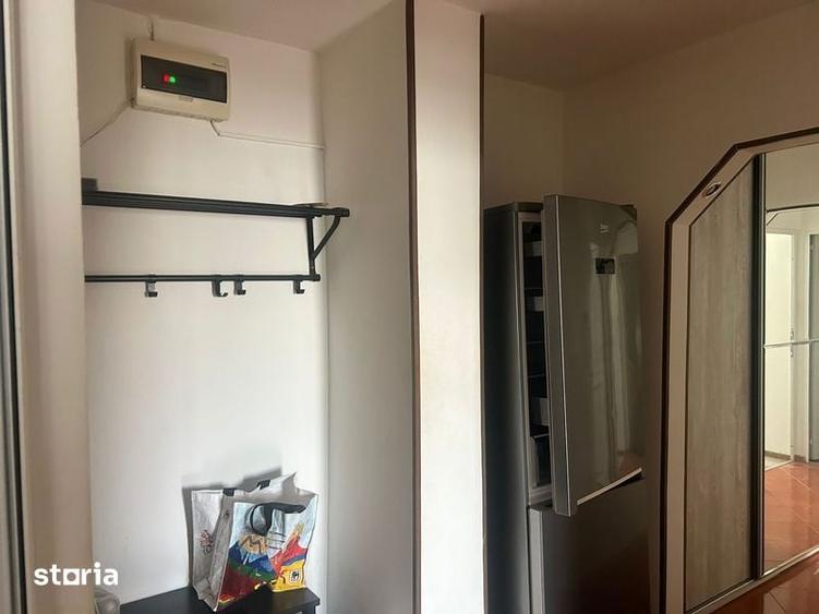 Apartament cu 3 camere decomandat în Paltiniș