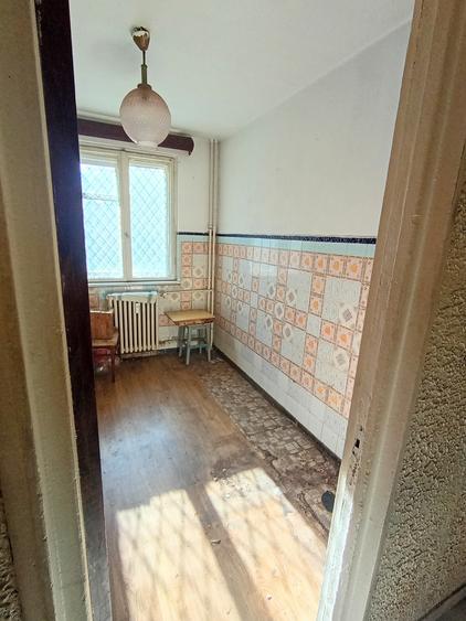 Apartament cu 2 camere semidecomandat în Tomis III
