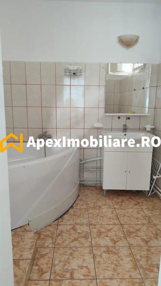 Apartament cu 3 camere semidecomandat, mobilat în 1 Decembrie 1918