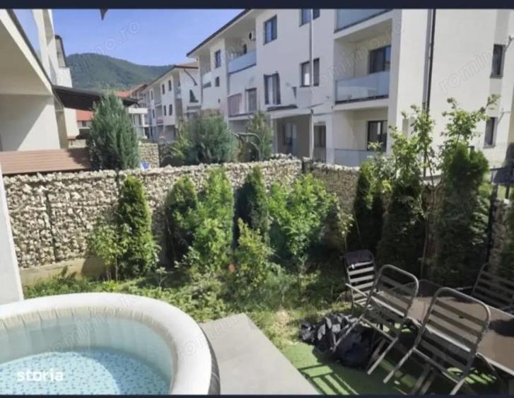 Apartament cu 3 camere decomandat în Săsar