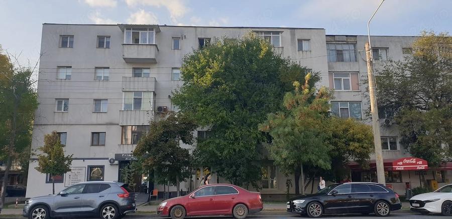 Apartament cu 2 camere semidecomandat în Tudor Vladimirescu