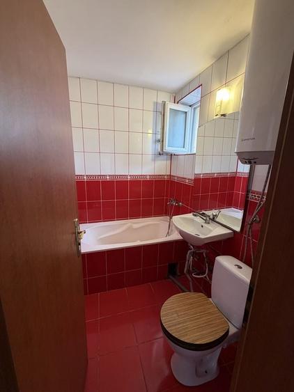 Apartament cu 4 camere în Brazda lui Novac