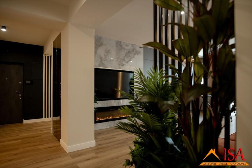 Apartament cu 3 camere decomandat în Lazaret
