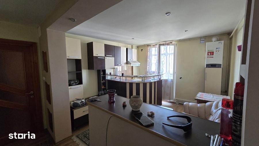 Ofer spre inchiriere apartament cu 2 camere centru - 4