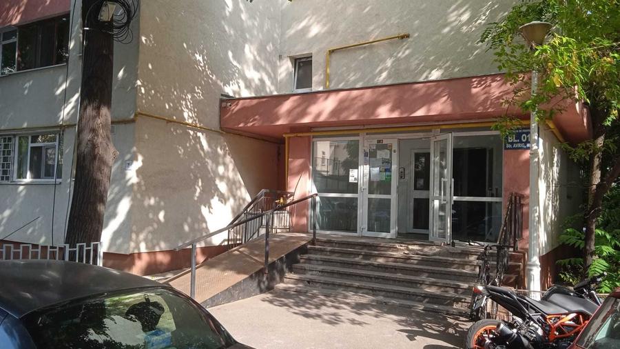 Particular -> garsoniera Pta Iancului, str. Avrig, 4 min metrou - 8