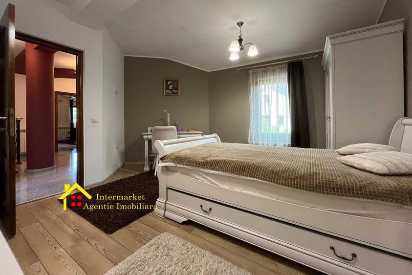 Casă cu 4 camere în Ultracentral