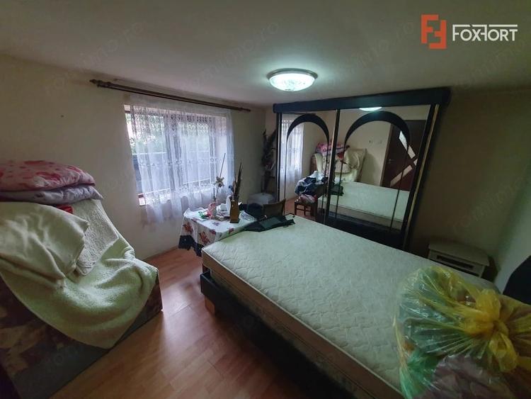 Casă cu 6 camere cu Teren 1200 Mp în Central