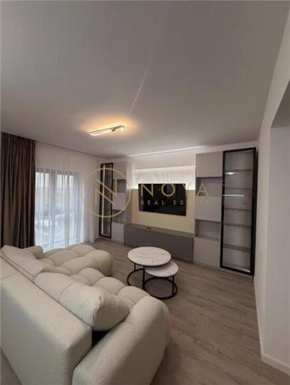 Apartament cu 3 camere decomandat, mobilat în Pipera