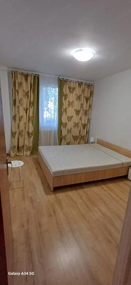 Apartament cu 2 camere semidecomandat în Berceni