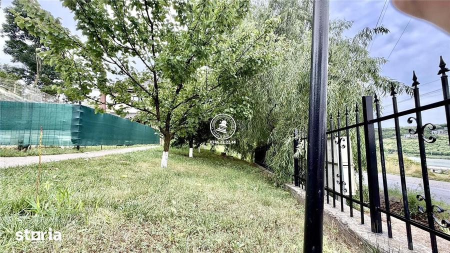 Casă cu 3 camere decomandat cu Teren 473 Mp în Aroneanu