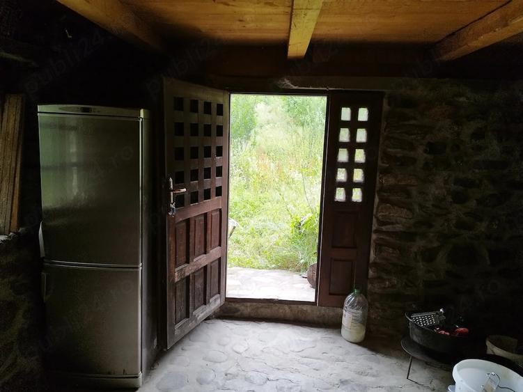Casă cu 3 camere cu Teren 5200 Mp în Schela