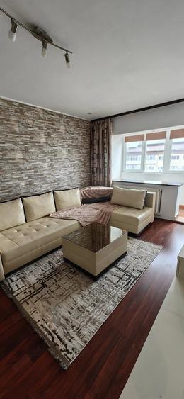Apartament cu 2 camere decomandat în Micro 9