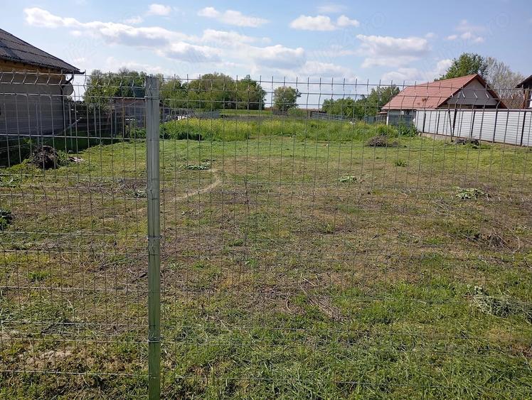 Teren de 2000 mp, în Crișan
