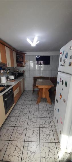 Casă cu 6 camere în Bucureștii Noi