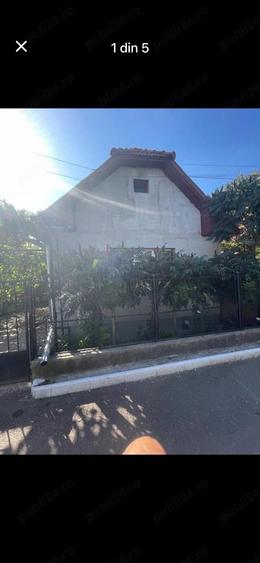 Casă cu Teren 270 Mp în Central