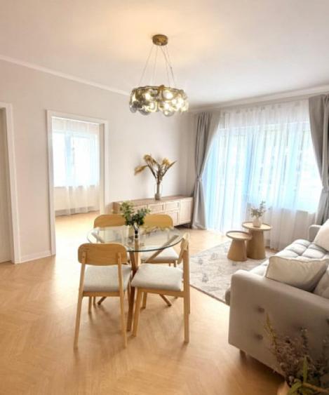 Apartament cu 3 camere decomandat în Florești — fotografia 3