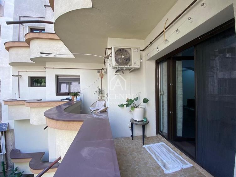 Apartament cu 4 camere semidecomandat, mobilat în Arcul de Triumf