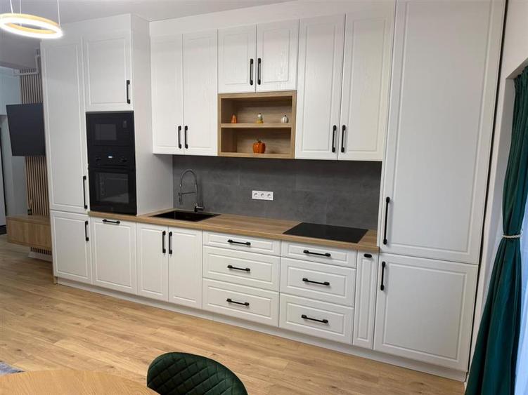 Apartament cu 2 camere semidecomandat, mobilat în Șelimbăr