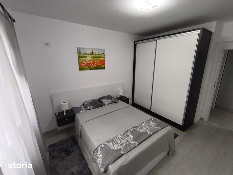 Apartament cu 3 camere decomandat în Apărătorii Patriei