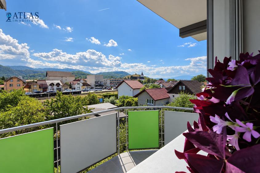 Apartament cu 3 camere decomandat în Bartolomeu
