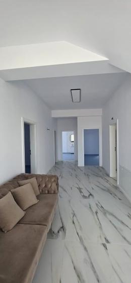 Spațiu industrial, de 260 mp, în Valea Adâncă