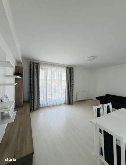 Apartament cu 4 camere în Sisești