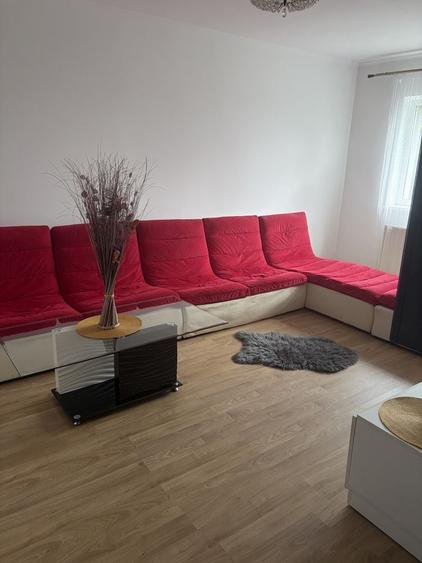 Apartament cu 2 camere decomandat în Exterior Vest