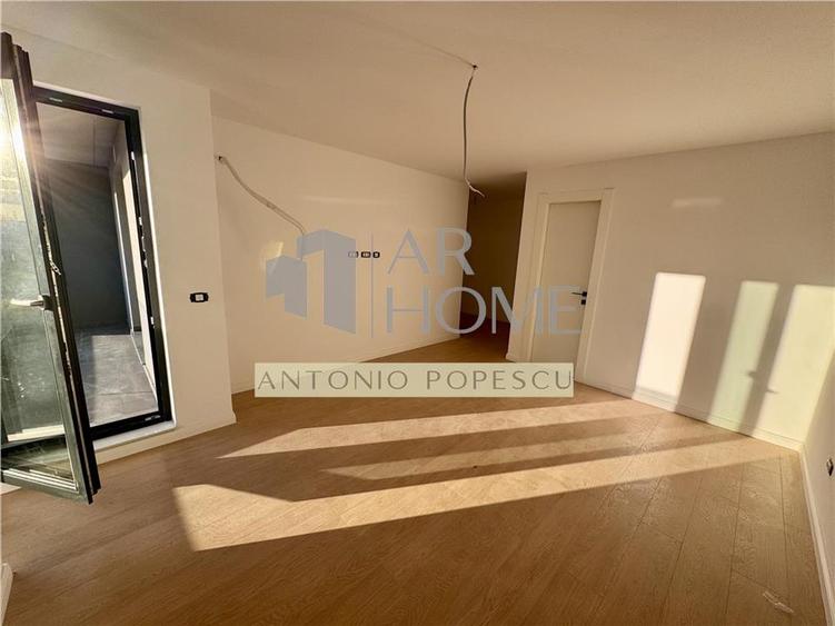Apartament cu 3 camere decomandat în Albert