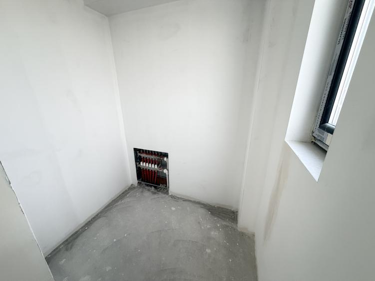 Duplex cu 4 camere cu Canalizare în Exterior Sud