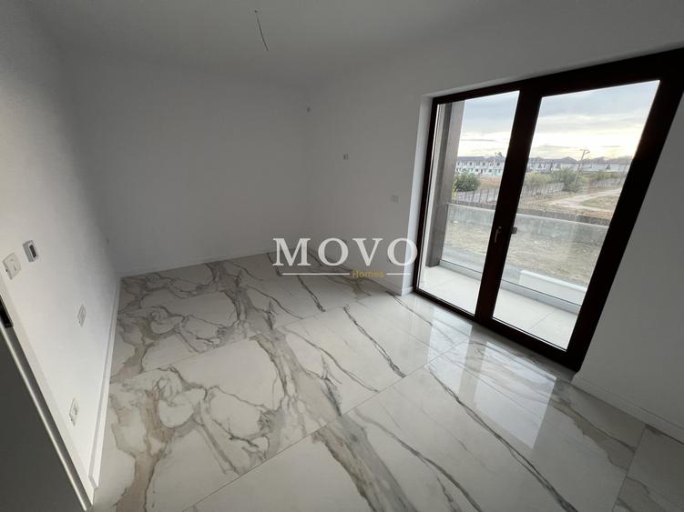 Duplex cu 5 camere cu Canalizare în Chișoda