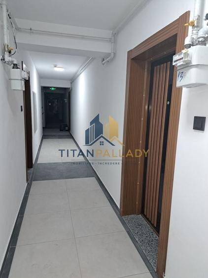 Apartament cu 3 camere decomandat în Theodor Pallady