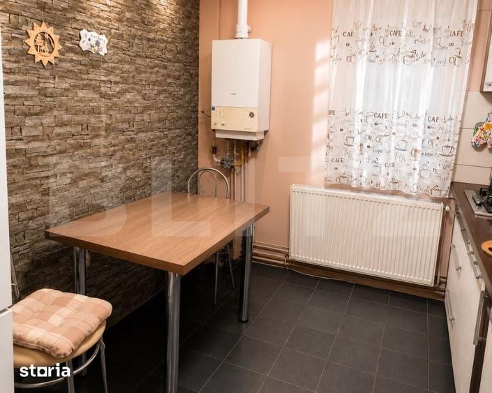 Apartament cu 2 camere decomandat în Micro 17