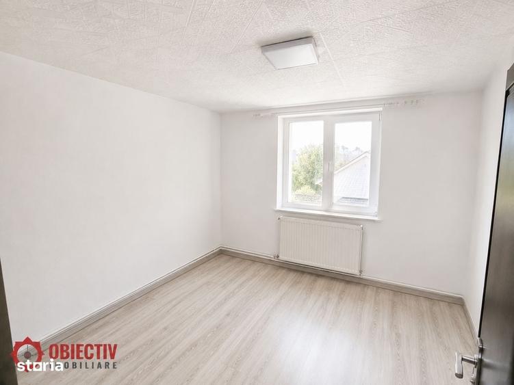 Apartament cu 4 camere decomandat în Central