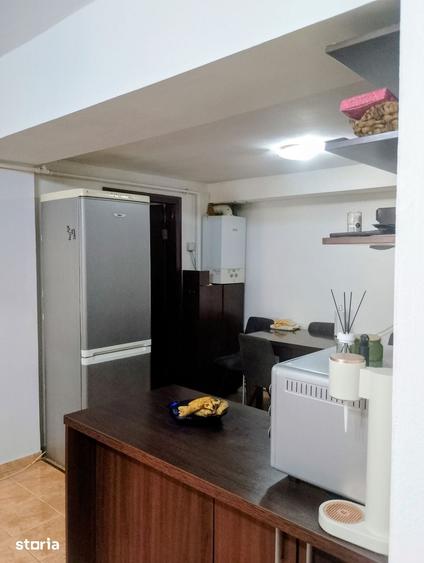 Apartament cu 3 camere în Telegrafului