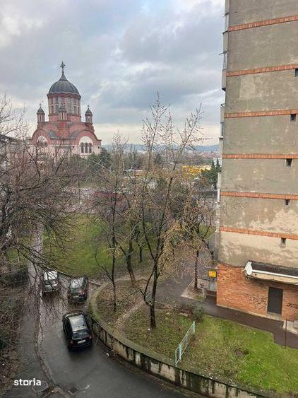 Apartament cu 3 camere în Nufărul