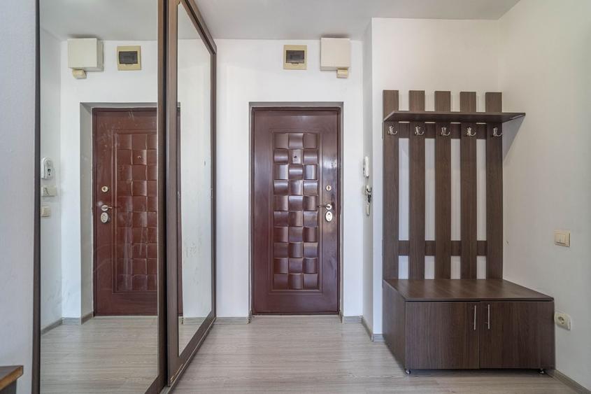 Penthouse cu 2 camere decomandat, mobilat în UTA