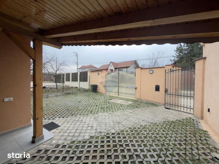 Casă cu 3 camere cu Teren 250 Mp în Spitalul Județean
