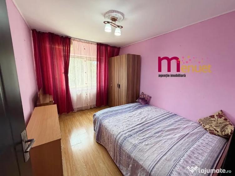 Apartament cu 3 camere decomandat în E3