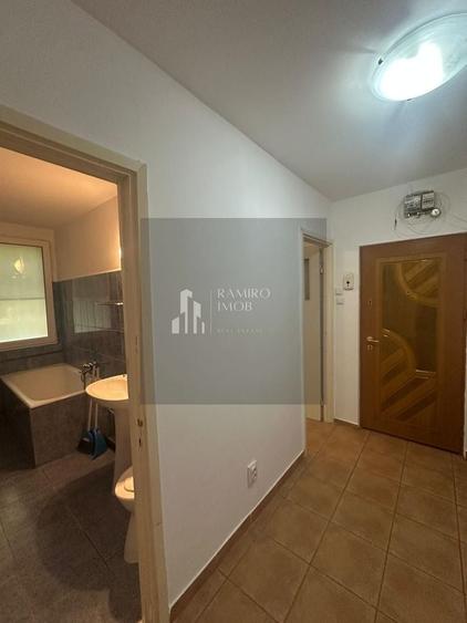 Garsonieră decomandată în Brâncoveanu