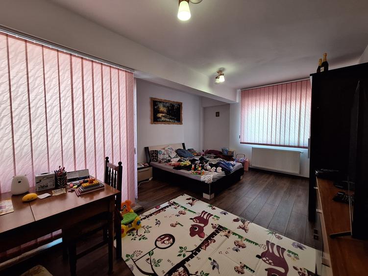Apartament decomandat, 61 mp, 2 balcoane, zona Eroilor - 6