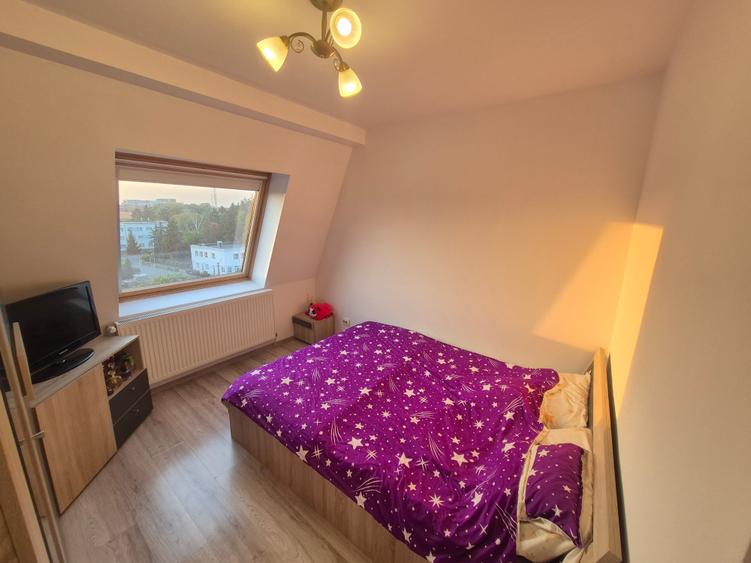 Apartament cu 2 camere decomandat în Lipovei