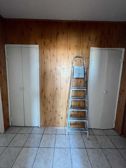 Apartament cu 3 camere decomandat în Exterior Vest