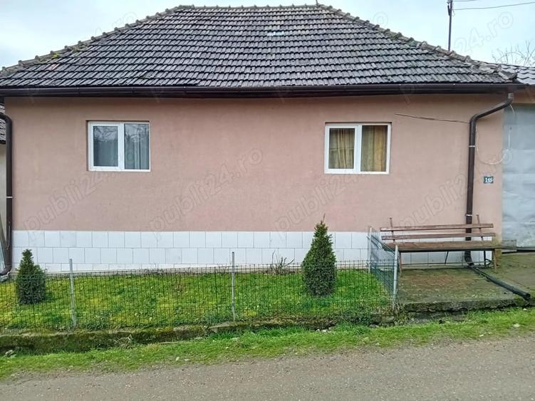 Casă cu 3 camere cu Teren 20 Mp în Albești