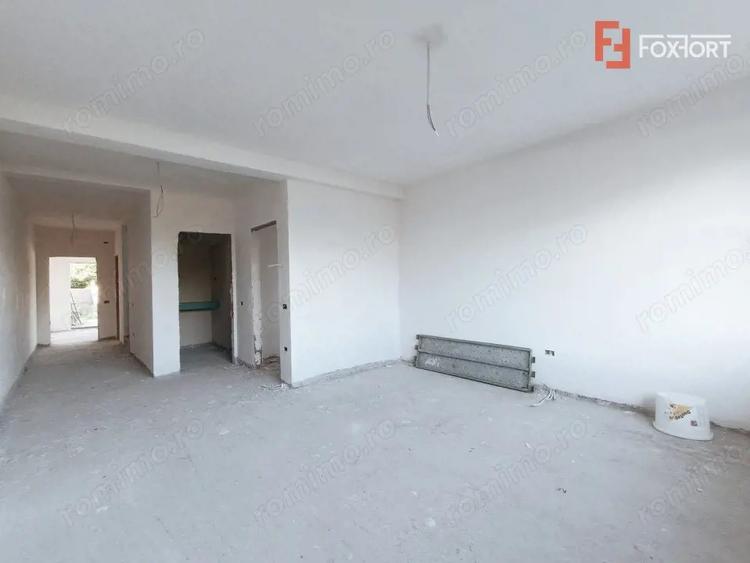 Duplex 4 camere 140 mp utili, toate utilitatile, la asfalt in Giroc - V7800 - 12