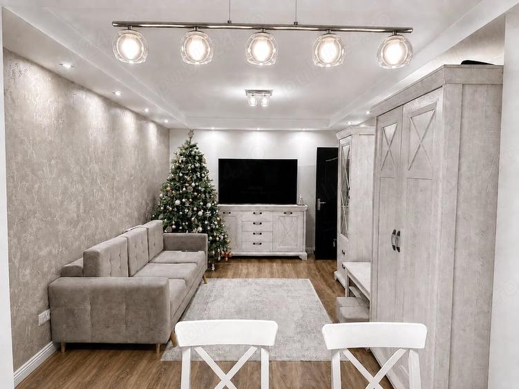 Apartament cu 3 camere decomandat în Ultracentral